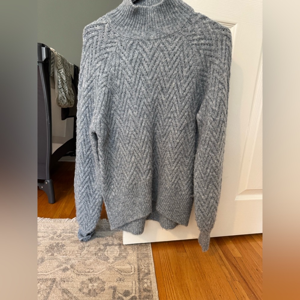 Abercrombie & Fitch Soft light blue mock Sweater xs